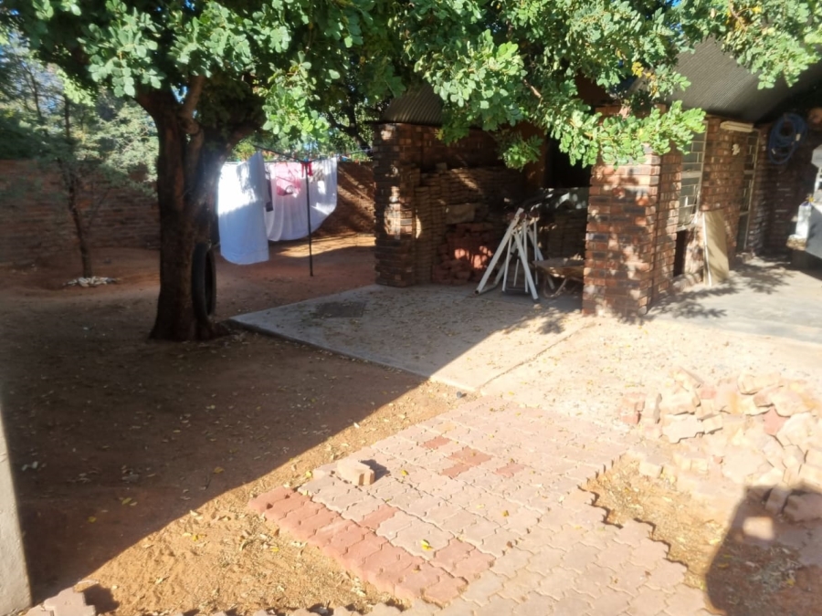 4 Bedroom Property for Sale in Flora Park Northern Cape